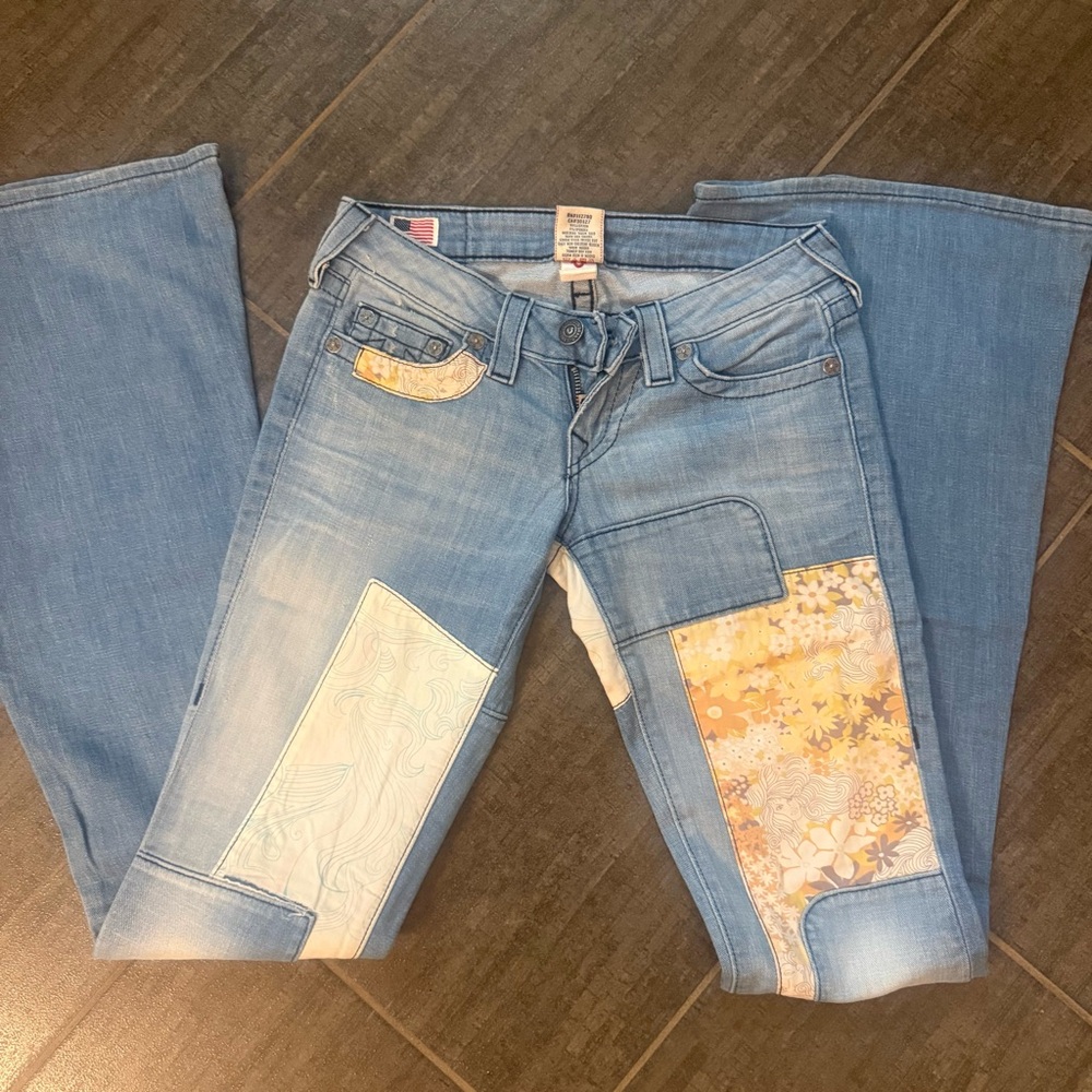 True Religion Light Blue Patchwork Flare Jeans with Cream Floral Details - Picture 2 of 13